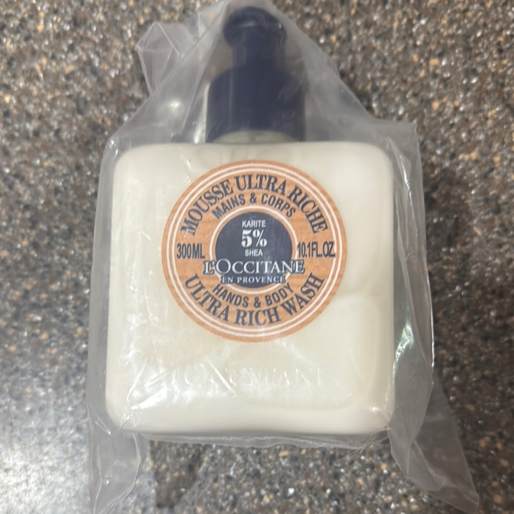 L'OCCITANE Cream Body Wash Bath & Body Collection